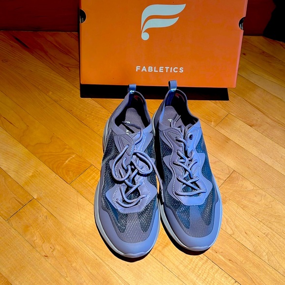 Fabletics: Larchmont performance sneaker - Picture 3 of 5